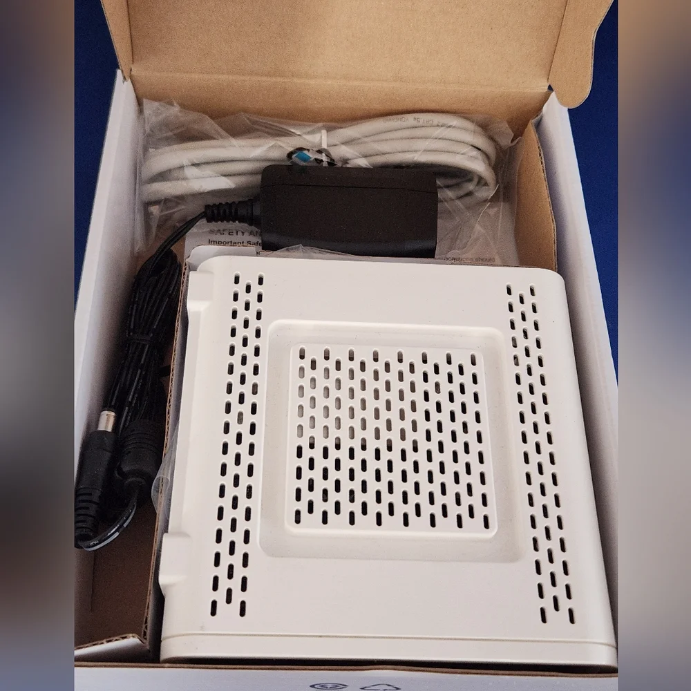 SURFboard White Cable Modem